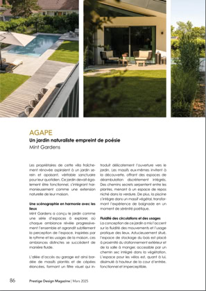 Image divisée en trois parties montrant une piscine, une terrasse avec des meubles d'extérieur, et un jardin verdoyant. En dessous, texte en colonnes sur fond blanc.